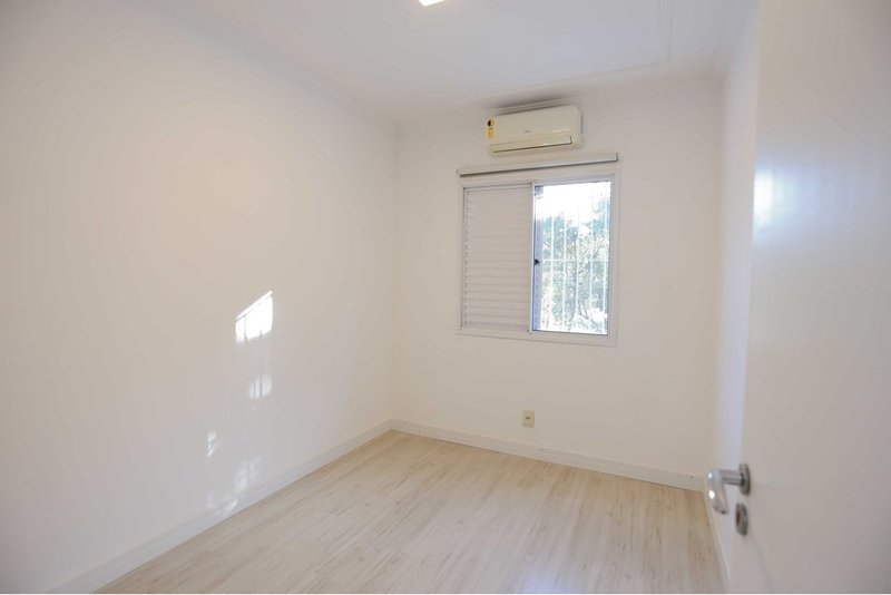 Casa À Venda, 112m - 3 Dorm. 1 Suíte - R$ 779.000 - Cond. Villagio Di Lucca - Sorocaba SP Rua Professor Antônio Rodrigues Claro Sobrinho Sorocaba - 
