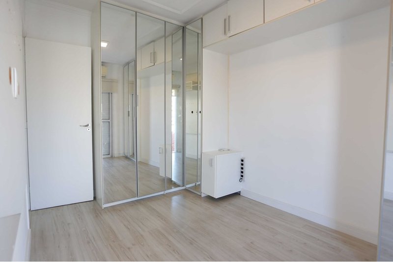Casa À Venda, 112m - 3 Dorm. 1 Suíte - R$ 779.000 - Cond. Villagio Di Lucca - Sorocaba SP Rua Professor Antônio Rodrigues Claro Sobrinho Sorocaba - 
