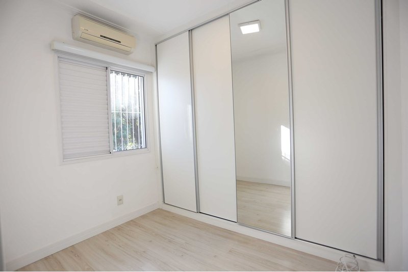 Casa À Venda, 112m - 3 Dorm. 1 Suíte - R$ 779.000 - Cond. Villagio Di Lucca - Sorocaba SP Rua Professor Antônio Rodrigues Claro Sobrinho Sorocaba - 