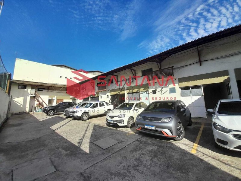 Galpão Comercial em Buraquinho Rua Antônio Fagundes Pereira Lauro de Freitas - 
