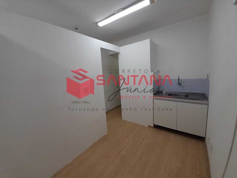 Sala comercial para locação no Mediterrâneo Rua Itagi Lauro de Freitas - 