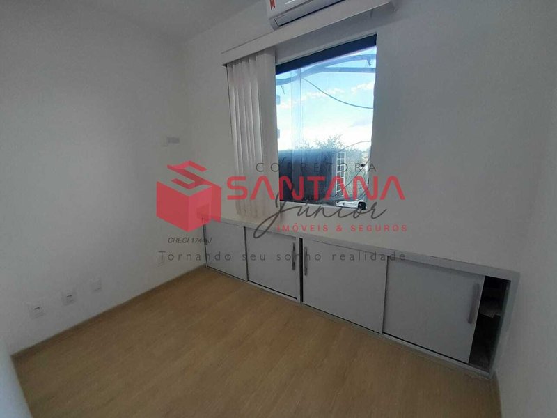 Sala comercial para locação no Mediterrâneo Rua Itagi Lauro de Freitas - 
