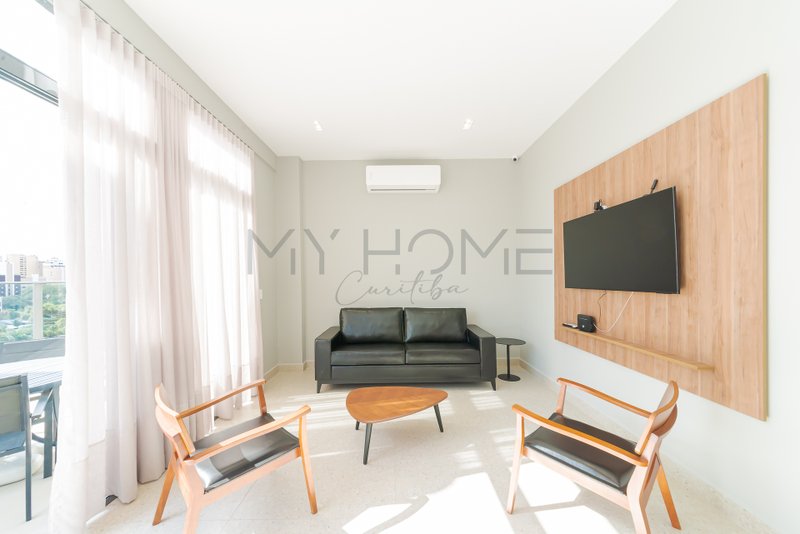 APARTAMENTO À VENDA NO ÁGUA VERDE - 1 QUARTO - SACADA E CHURRASQUEIRA Avenida Presidente Getúlio Vargas Curitiba - 