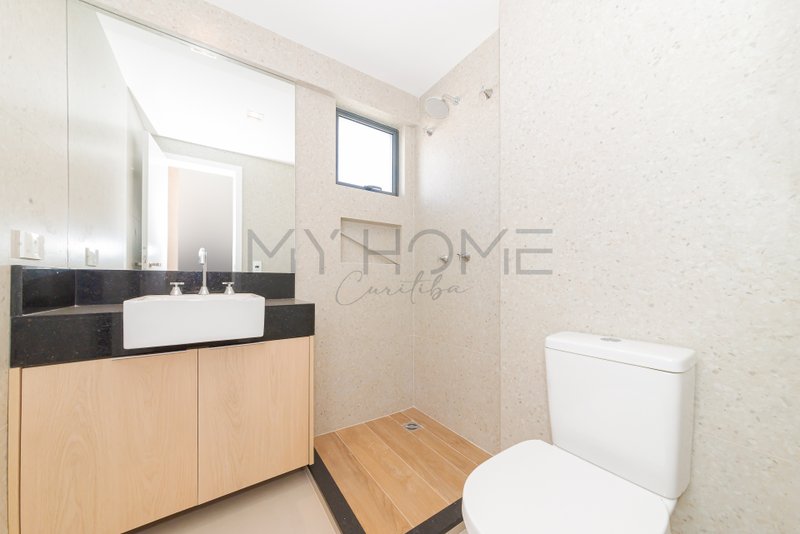 APARTAMENTO À VENDA NO ÁGUA VERDE - 1 QUARTO - SACADA E CHURRASQUEIRA Avenida Presidente Getúlio Vargas Curitiba - 