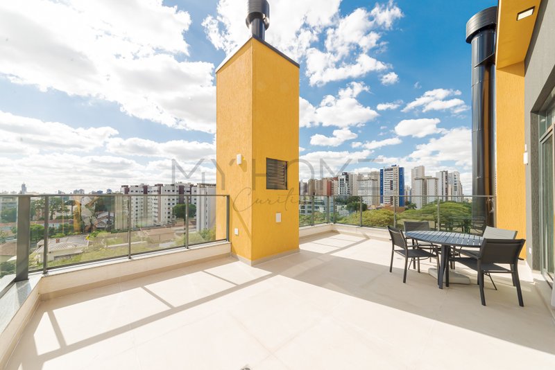 APARTAMENTO À VENDA NO ÁGUA VERDE - 1 QUARTO - SACADA E CHURRASQUEIRA Avenida Presidente Getúlio Vargas Curitiba - 
