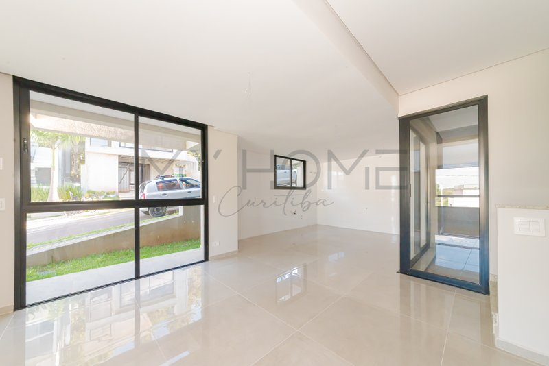 CASA À VENDA NO SANTA CÂNDIDA - PRONTA PRA MORAR - 3 QUARTOS - 3 VAGAS Rua Irma Schreiner Maran Curitiba - 