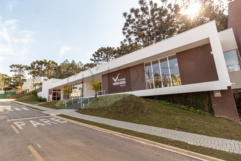 CASA À VENDA NO SANTA CÂNDIDA - PRONTA PRA MORAR - 3 QUARTOS - 3 VAGAS Rua Irma Schreiner Maran Curitiba - 
