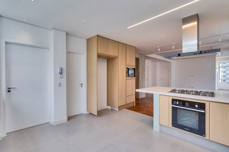 Apartamento em Higienópolis com 230m² 3 dorm 1 suíte 2 vagas Rua Maranhão São Paulo - 