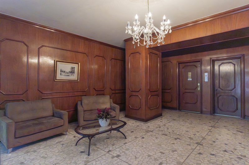 Apartamento em Higienópolis com 230m² 3 dorm 1 suíte 2 vagas Rua Maranhão São Paulo - 