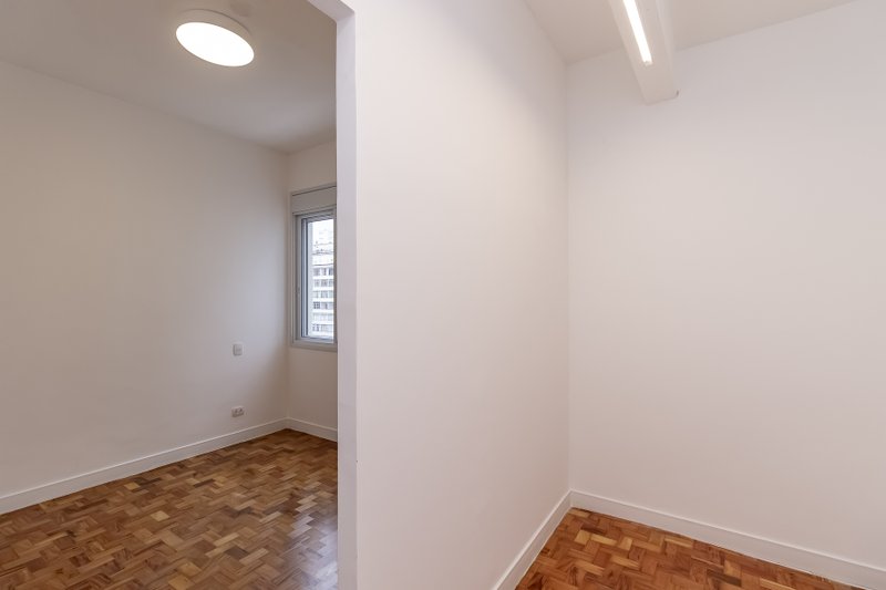 Apartamento em Higienópolis com 230m² 3 dorm 1 suíte 2 vagas Rua Maranhão São Paulo - 