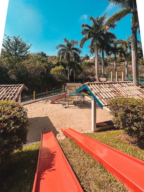Casa com 3 Suítes no Condomínio Mirante do Vale Estrada Rio Comprido Jacareí - 