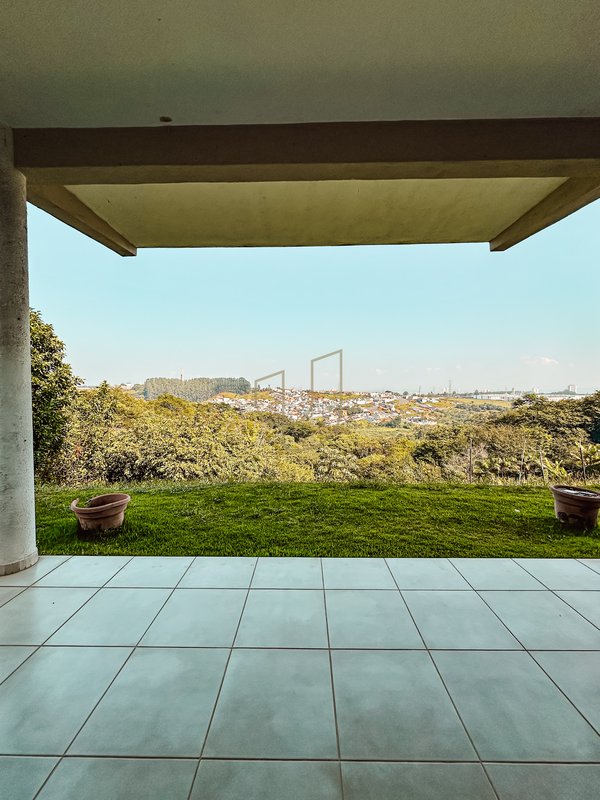 Casa com 3 Suítes no Condomínio Mirante do Vale Estrada Rio Comprido Jacareí - 