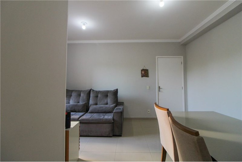 Apartamento à Venda, 56m - 2 Dormitórios - R$ 298.000 -Jd. São Carlos - Sorocaba Rua Affonso Celso Dias Sorocaba - 