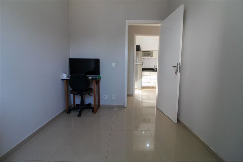 Apartamento à Venda, 56m - 2 Dormitórios - R$ 298.000 -Jd. São Carlos - Sorocaba Rua Affonso Celso Dias Sorocaba - 