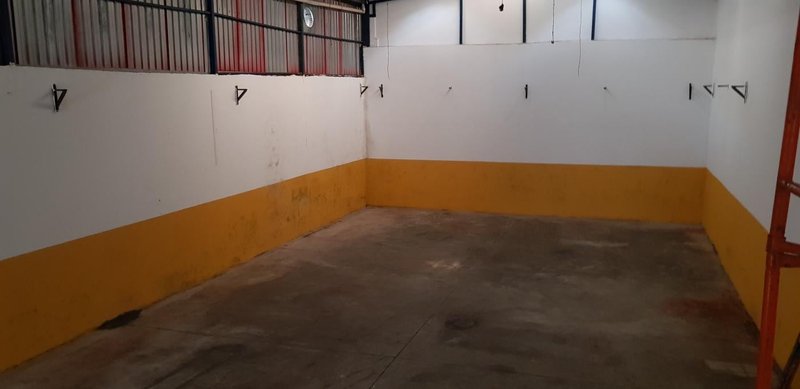 Galpão em Mauá 255m² Rua Edson Erasmo da Silva Mauá - 