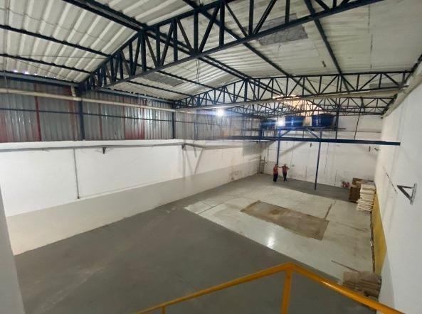 Galpão em Mauá 255m² Rua Edson Erasmo da Silva Mauá - 