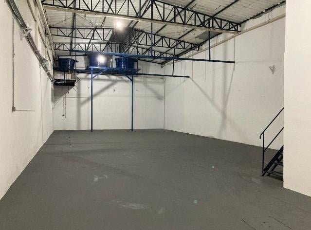 Galpão em Mauá 255m² Rua Edson Erasmo da Silva Mauá - 
