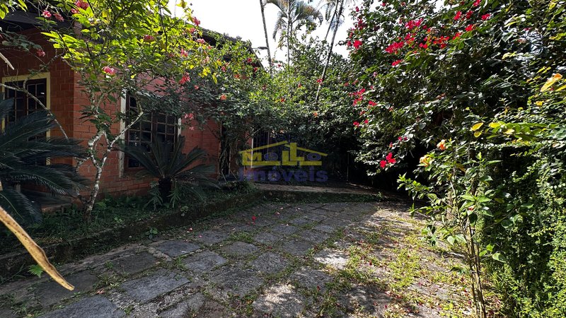 Casa central em uma travessa da avenida principal em Boiçucanga FRANCISCO LEDO São Sebastião - 