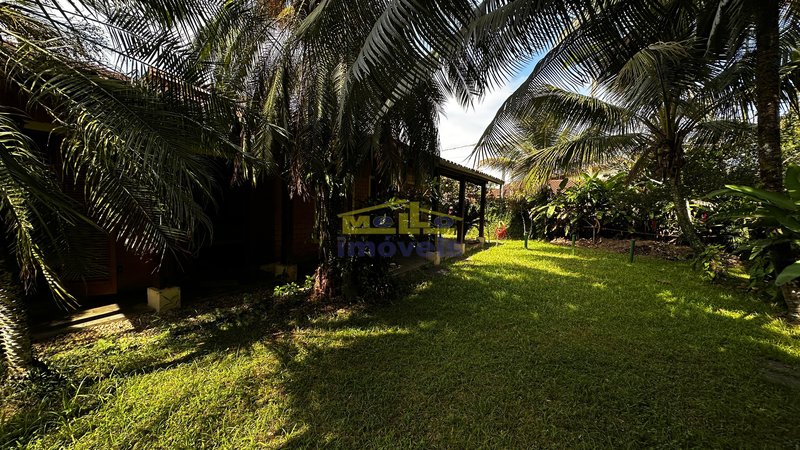 Casa central em uma travessa da avenida principal em Boiçucanga FRANCISCO LEDO São Sebastião - 