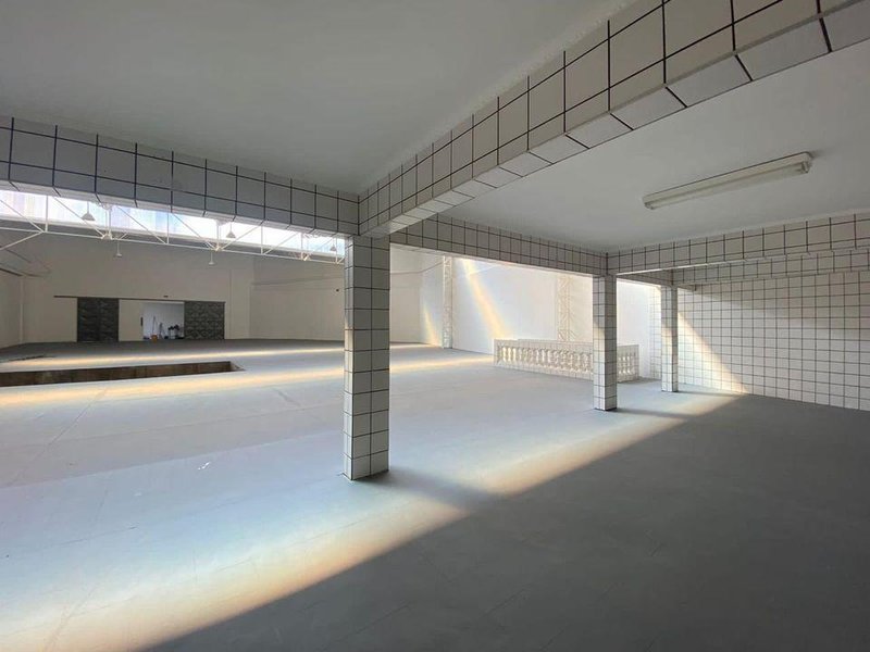 Imóvel Comercial no Alvarenga em SBC 5.500m² Rua Elizabeth Lobo Garcia São Bernardo do Campo - 