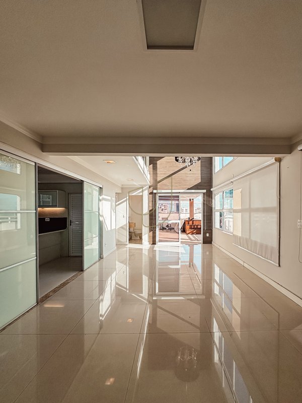 Cobertura Duplex com 4 Suítes no Veredas do Sol - São José dos Campos - 