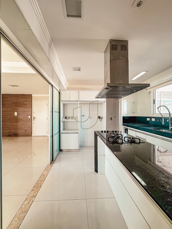 Cobertura Duplex com 4 Suítes no Veredas do Sol - São José dos Campos - 
