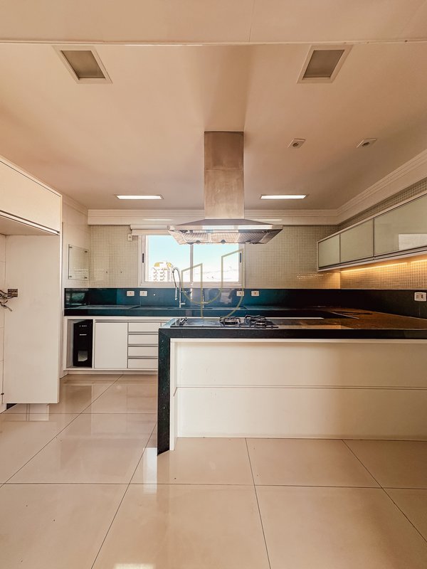 Cobertura Duplex com 4 Suítes no Veredas do Sol - São José dos Campos - 