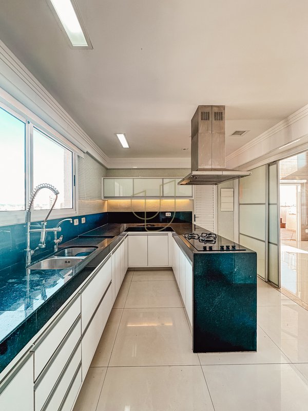 Cobertura Duplex com 4 Suítes no Veredas do Sol - São José dos Campos - 