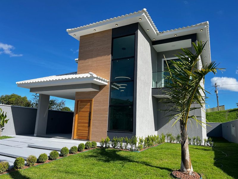 Casa com 3 Quartos, sendo 2 suítes, em condomínio à venda, 170 m² por R$ 940.000 Rodovia Oldemar Guedes de Figueiredo Maricá - 