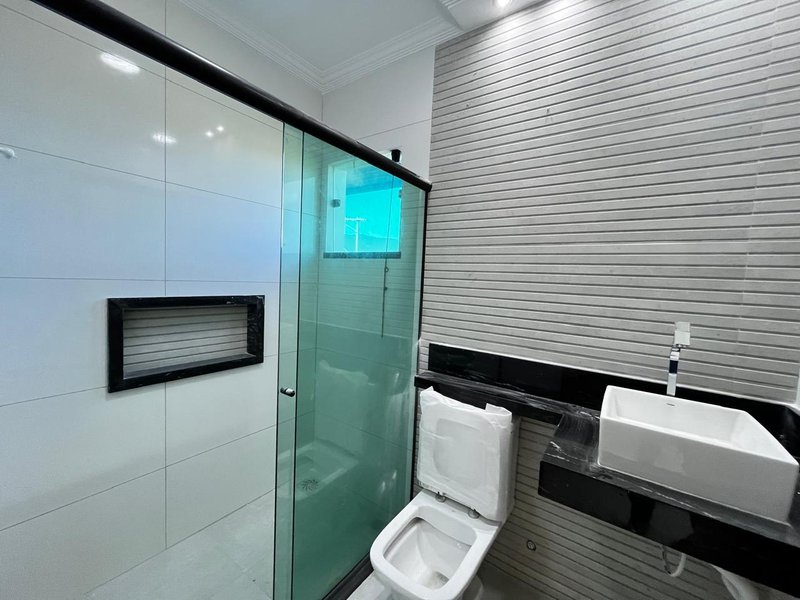 Casa com 3 Quartos, sendo 2 suítes, em condomínio à venda, 170 m² por R$ 940.000 Rodovia Oldemar Guedes de Figueiredo Maricá - 