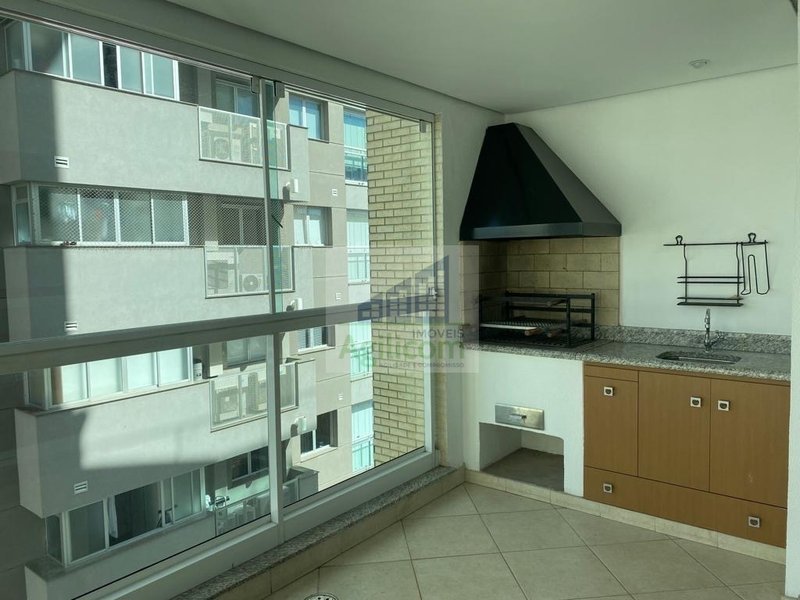 APARTAMENTO PARA LOCAÇÃO EM CAMPO BELO COM 3 DORMITÓRIOS E 2 VAGAS DE GARAGEM Rua Antônio de Macedo Soares São Paulo - 