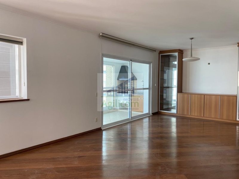 APARTAMENTO PARA LOCAÇÃO EM CAMPO BELO COM 3 DORMITÓRIOS E 2 VAGAS DE GARAGEM Rua Antônio de Macedo Soares São Paulo - 