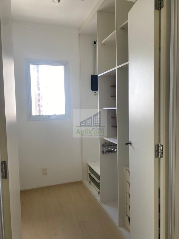 APARTAMENTO PARA LOCAÇÃO EM CAMPO BELO COM 3 DORMITÓRIOS E 2 VAGAS DE GARAGEM Rua Antônio de Macedo Soares São Paulo - 