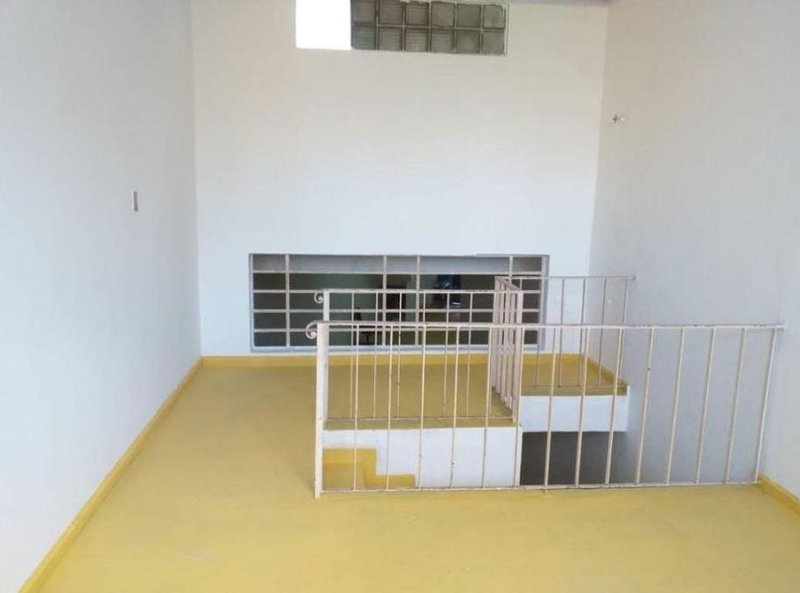Imóvel Comercial com 400m² no Cambuci Rua do Lavapés São Paulo - 
