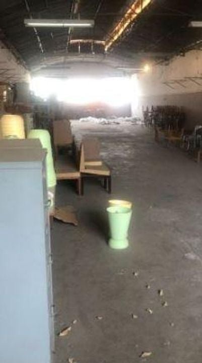 Prédio Inteiro para alugar, 678m² - Foto 2