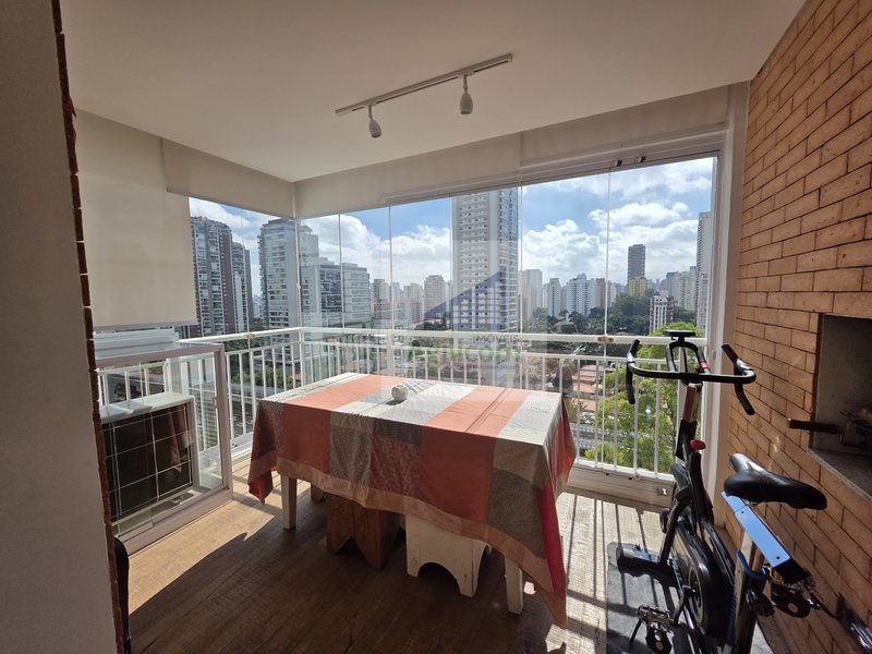 APARTAMENTO MOBILIADO PARA LOCAÇÃO NO BROOKLIN COM 2 DORMITÓRIOS E 1 VAGA Avenida Portugal São Paulo - 
