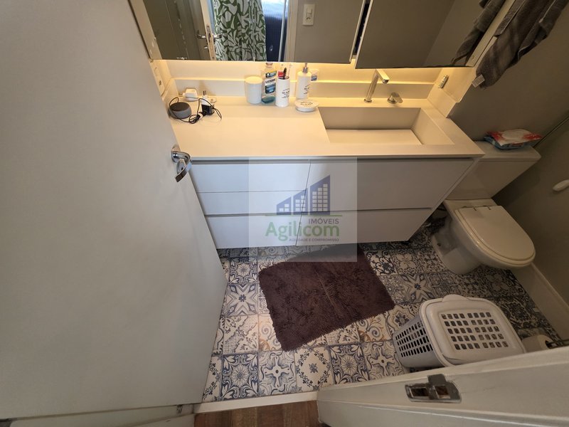 APARTAMENTO MOBILIADO PARA LOCAÇÃO NO BROOKLIN COM 2 DORMITÓRIOS E 1 VAGA Avenida Portugal São Paulo - 
