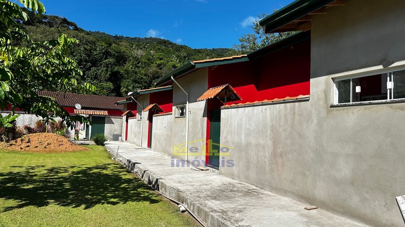 Casa para locação anual dentro de residencial Estrada Beira Rio São Sebastião - 