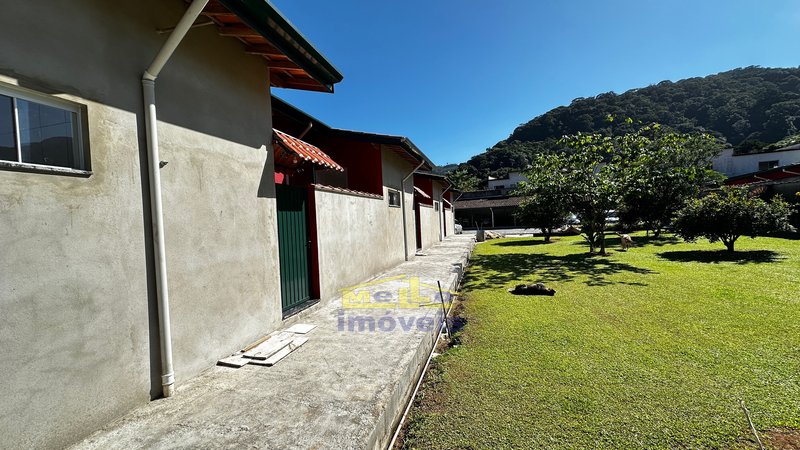Casa para locação anual dentro de residencial Estrada Beira Rio São Sebastião - 