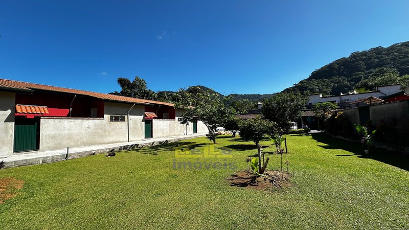 Casa para locação anual dentro de residencial Estrada Beira Rio São Sebastião - 