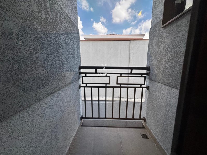 Sobrado 3 suítes + 4 vagas de garagem - São Paulo - 