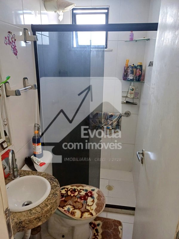 Alugo R$ 2.000,00 Apartamento Mobiliado 2/4, Suíte 4º Andar Recreio Ipitanga-LAURO FREITAS Rua Doutor Gerino de Souza Filho Lauro de Freitas - 