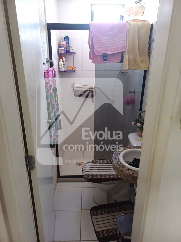 Alugo R$ 2.000,00 Apartamento Mobiliado 2/4, Suíte 4º Andar Recreio Ipitanga-LAURO FREITAS Rua Doutor Gerino de Souza Filho Lauro de Freitas - 