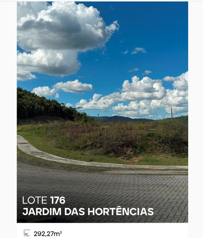 TERRENO NO JARDIM DAS HORTÊNSIAS - Brusque - 