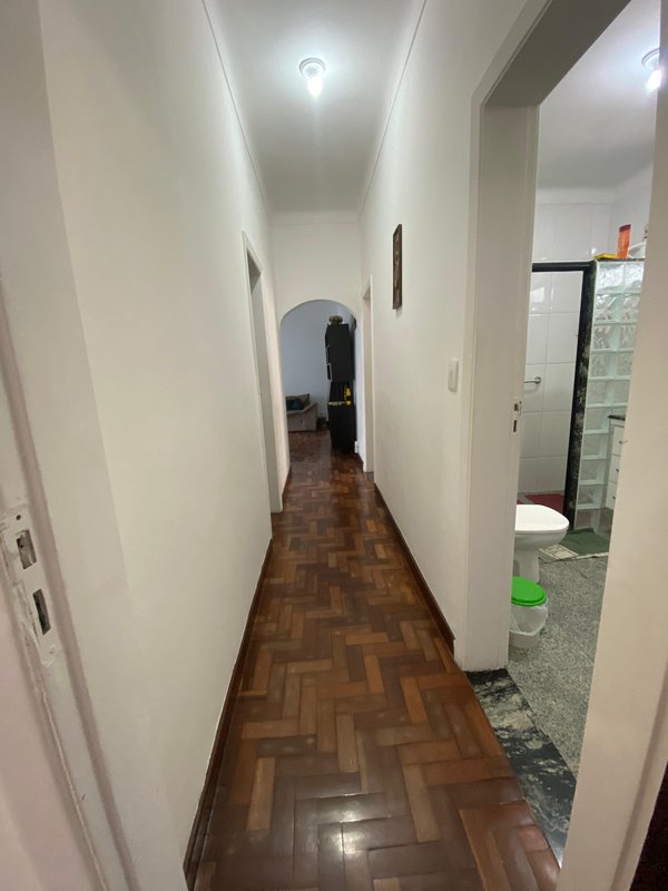 APARTAMENTO 2 QUARTOS SUÍTE VARANDA ÁREA DE SERVIÇO GARAGEM À VENDA NA BARRA! Rua Marquês de Caravelas Salvador - 