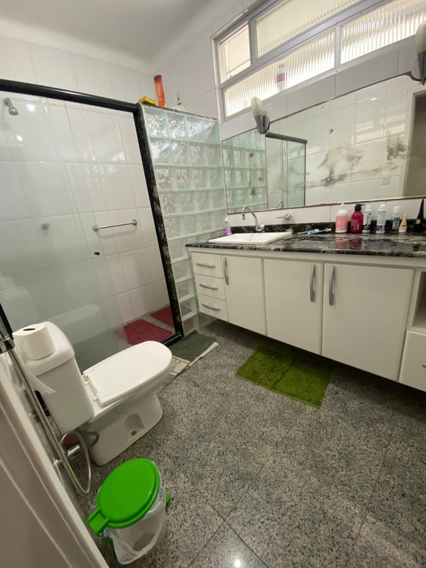 APARTAMENTO 2 QUARTOS SUÍTE VARANDA ÁREA DE SERVIÇO GARAGEM À VENDA NA BARRA! Rua Marquês de Caravelas Salvador - 