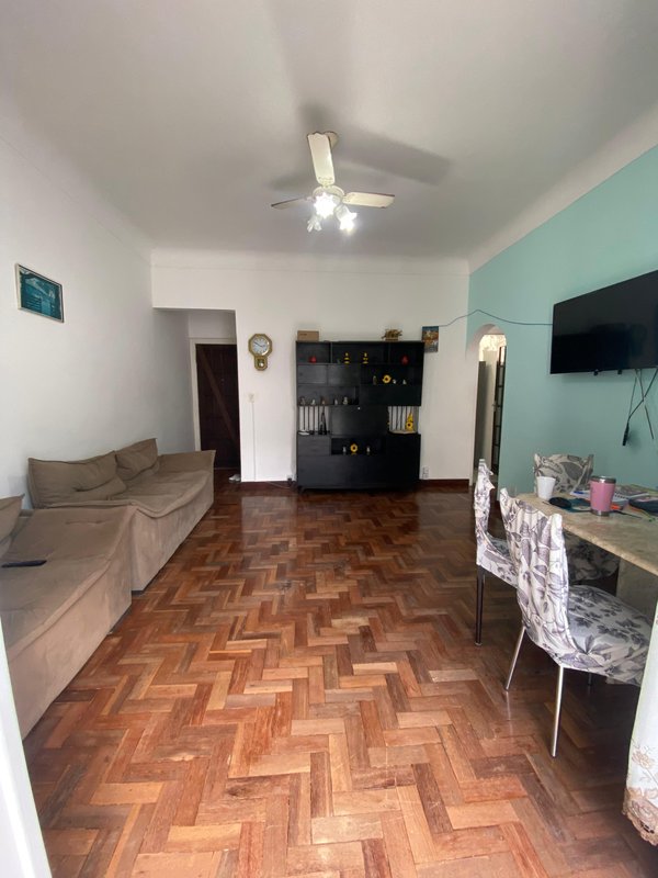 APARTAMENTO 2 QUARTOS SUÍTE VARANDA ÁREA DE SERVIÇO GARAGEM À VENDA NA BARRA! Rua Marquês de Caravelas Salvador - 