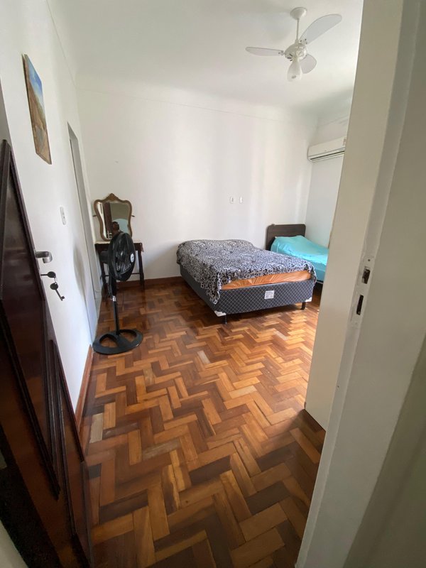 APARTAMENTO 2 QUARTOS SUÍTE VARANDA ÁREA DE SERVIÇO GARAGEM À VENDA NA BARRA! Rua Marquês de Caravelas Salvador - 