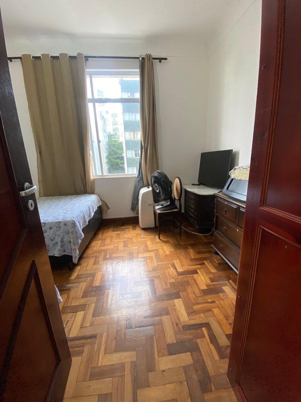 APARTAMENTO 2 QUARTOS SUÍTE VARANDA ÁREA DE SERVIÇO GARAGEM À VENDA NA BARRA! Rua Marquês de Caravelas Salvador - 