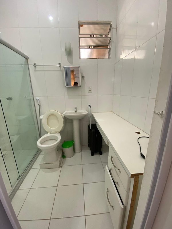 APARTAMENTO 2 QUARTOS SUÍTE VARANDA ÁREA DE SERVIÇO GARAGEM À VENDA NA BARRA! Rua Marquês de Caravelas Salvador - 